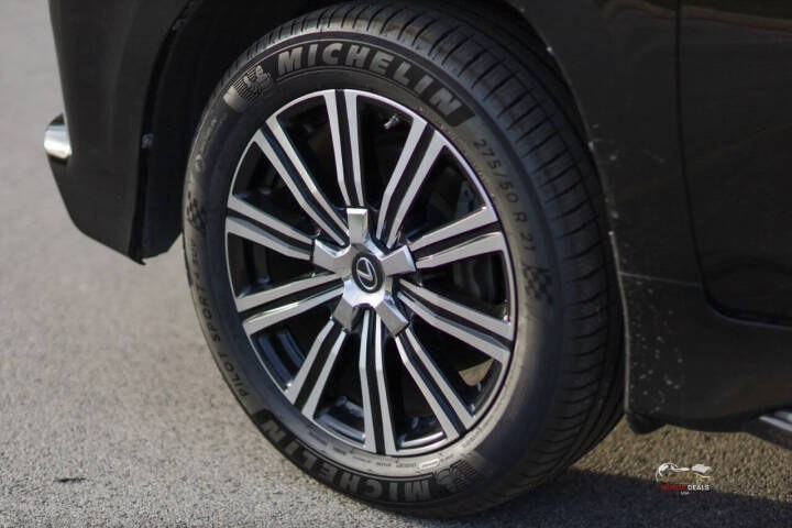 2018 Lexus LX 570 - Photo 10