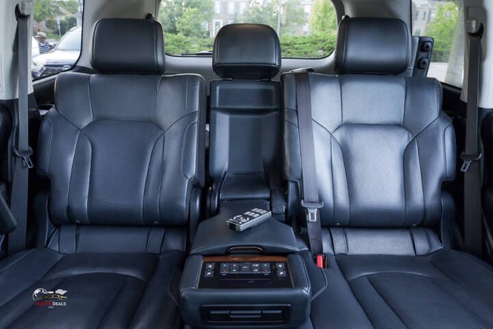 2018 Lexus LX 570 - Photo 25
