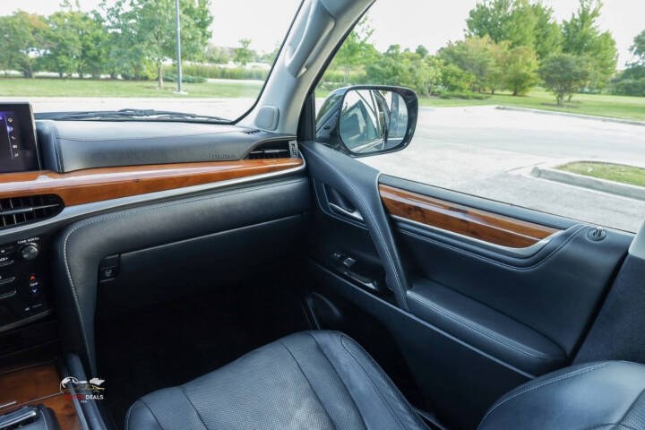 2018 Lexus LX 570 - Photo 23