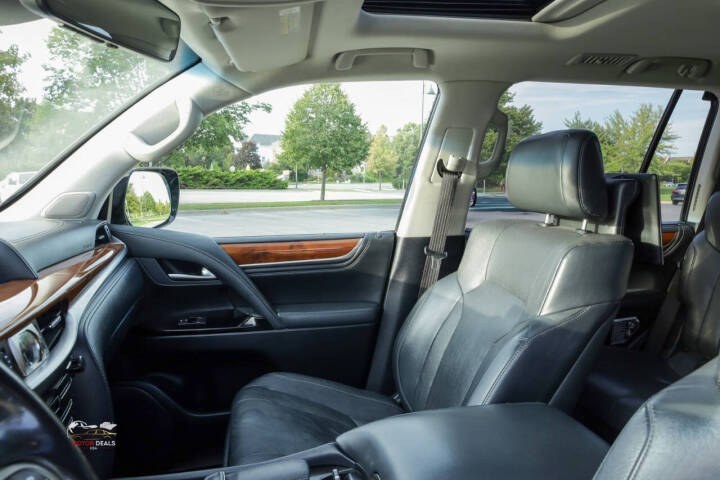 2018 Lexus LX 570 - Photo 17