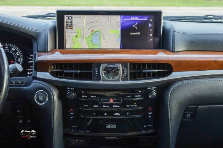 2018 Lexus LX 570 - Photo 22