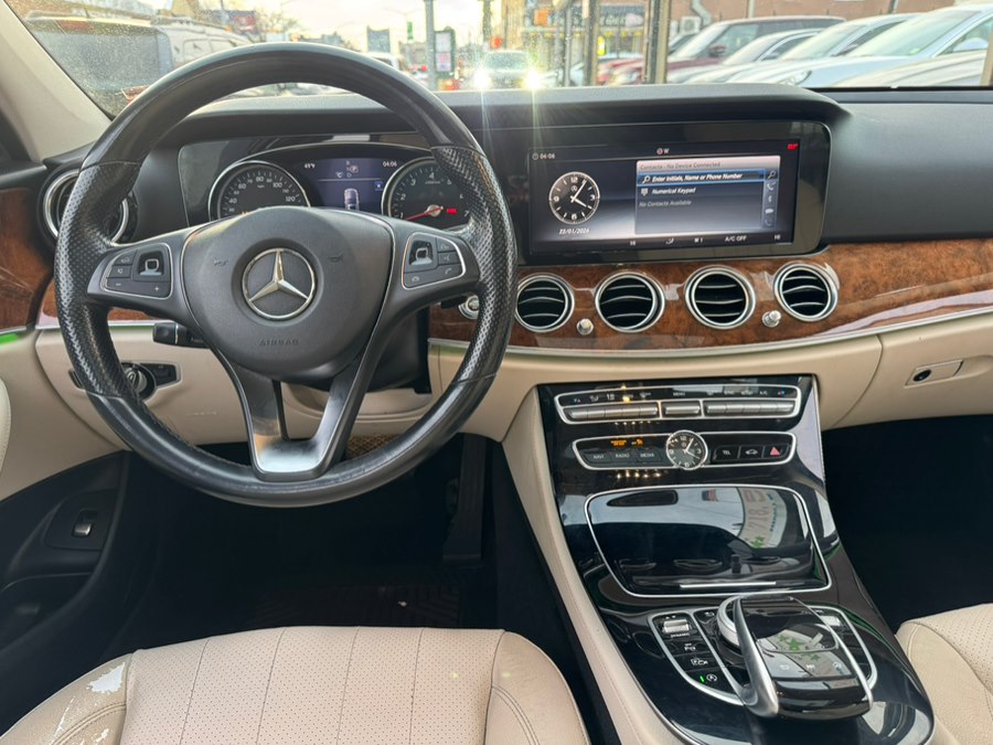 2018 Mercedes-Benz E-Class E300 - Photo 19