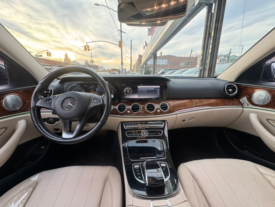 2018 Mercedes-Benz E-Class E300 - Photo 18