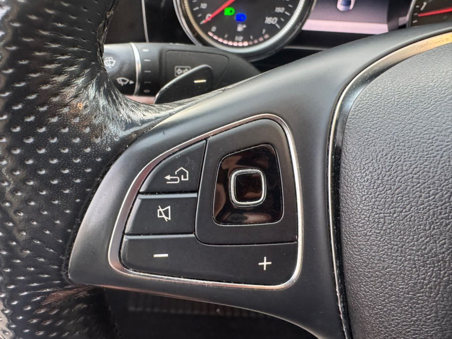 2018 Mercedes-Benz E-Class E300 - Photo 21