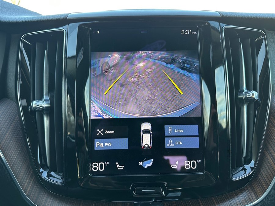 2021 Volvo XC60 Momentum - Photo 21
