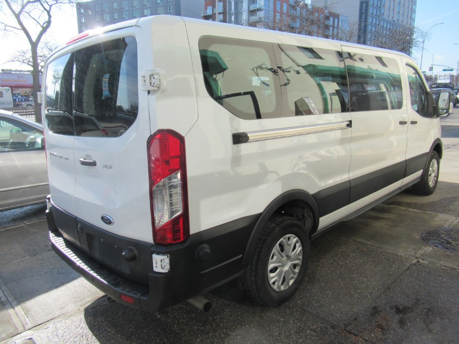 2024 Ford Transit Passenger Van XLT - Photo 13