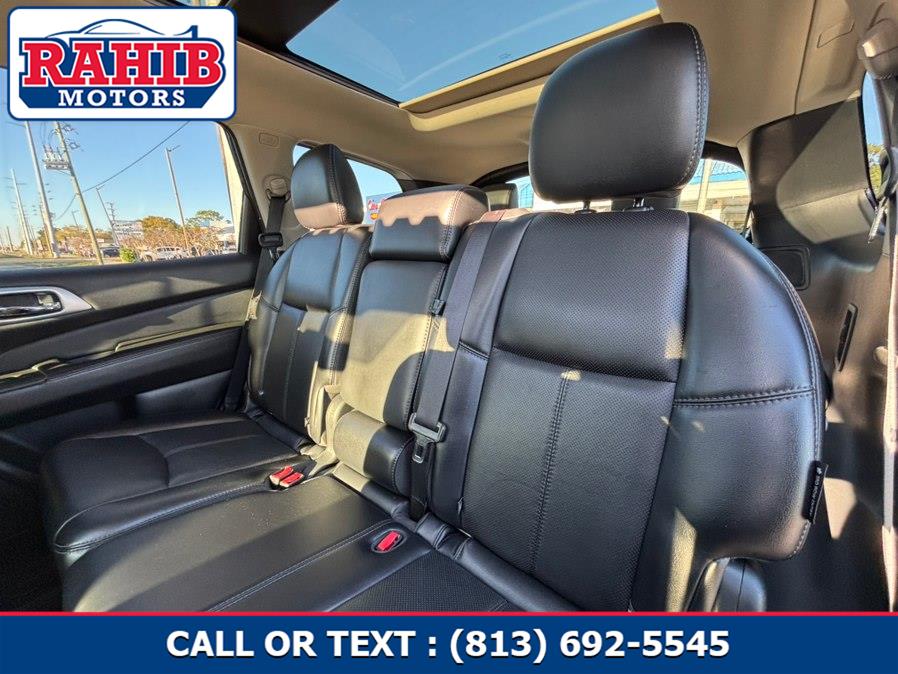 2019 Nissan Pathfinder Platinum - Photo 23