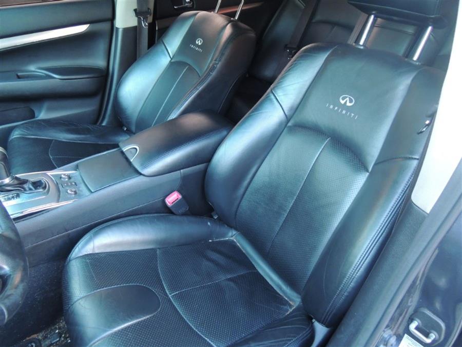 2010 INFINITI G 37x AWD's photo