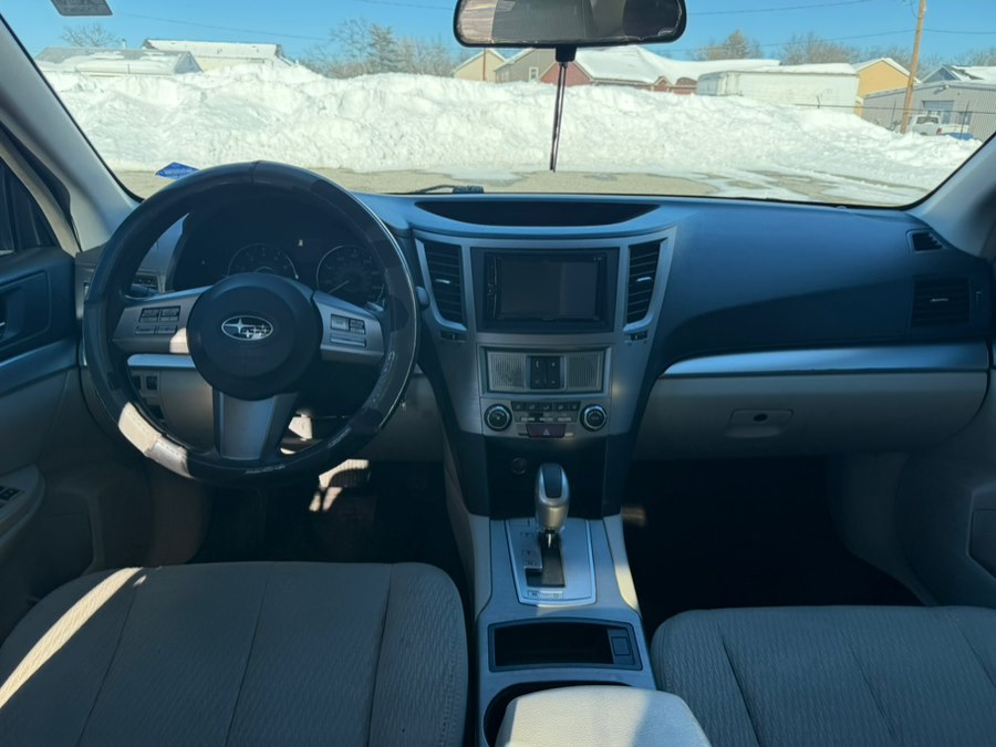 2010 Subaru Legacy 2.5i - Photo 13