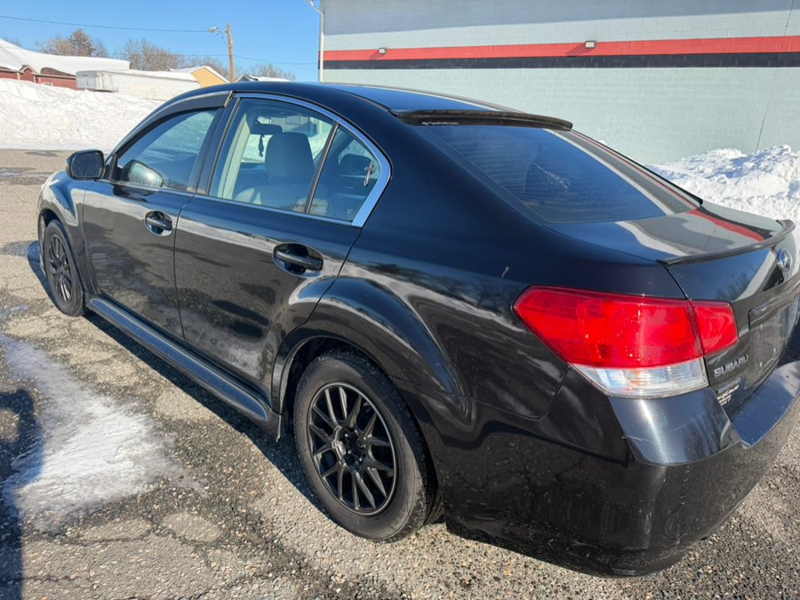 2010 Subaru Legacy 2.5i - Photo 7