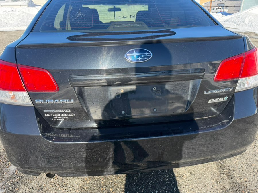 2010 Subaru Legacy 2.5i - Photo 6