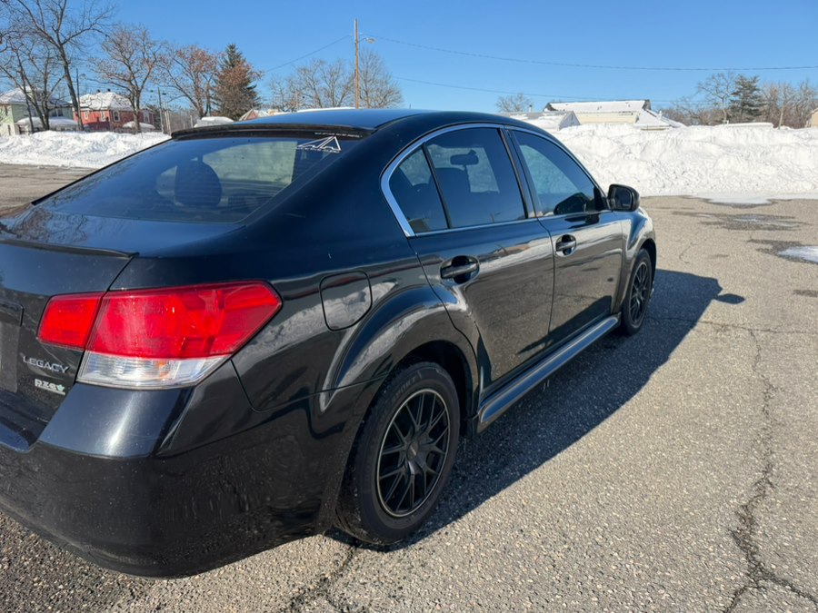 2010 Subaru Legacy 2.5i - Photo 4