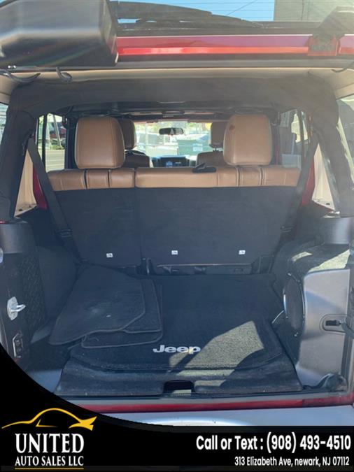 2011 Jeep Wrangler Unlimited Sahara - Photo 6