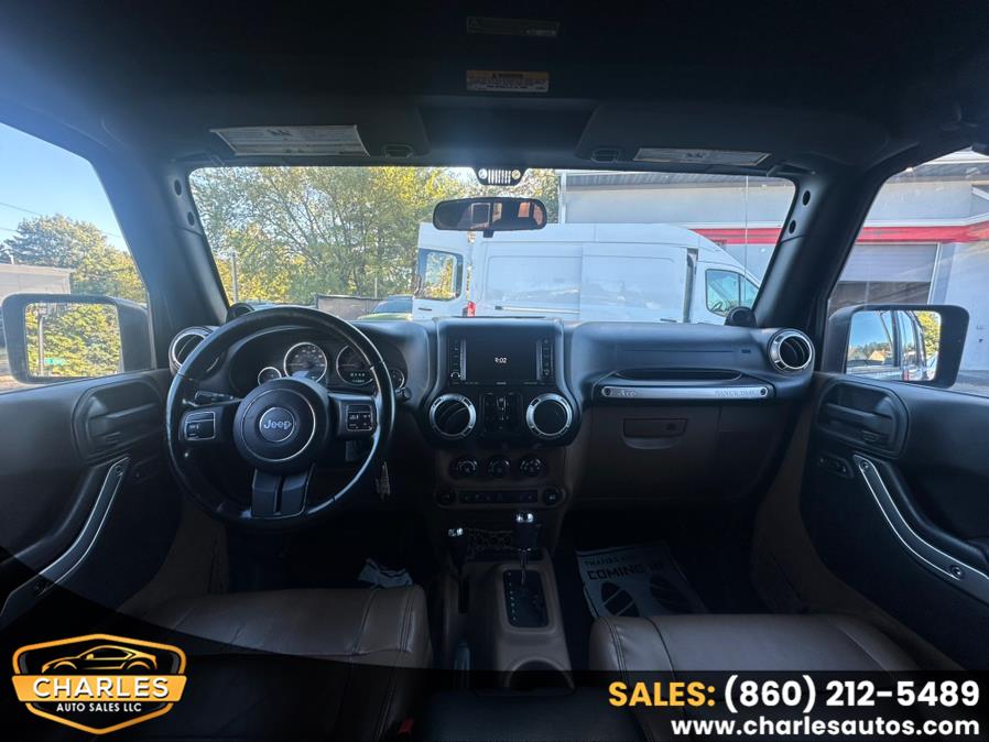 2011 Jeep Wrangler Unlimited Sahara - Photo 13