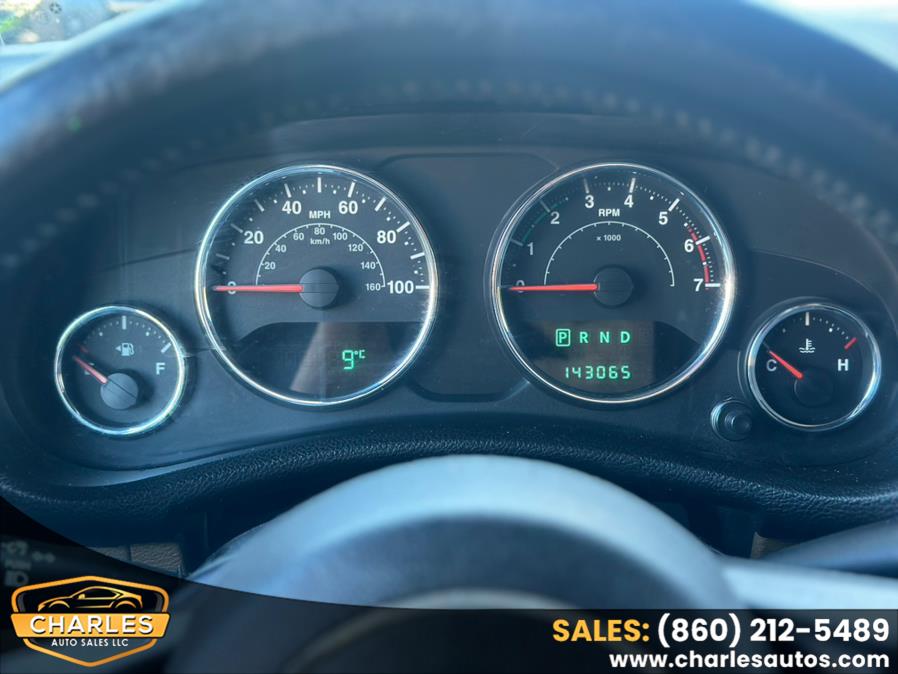 2011 Jeep Wrangler Unlimited Sahara - Photo 14