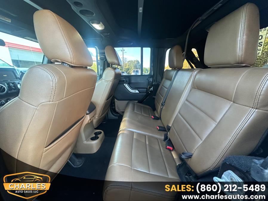 2011 Jeep Wrangler Unlimited Sahara - Photo 12