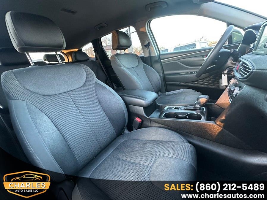2019 Hyundai Santa Fe SE - Photo 11