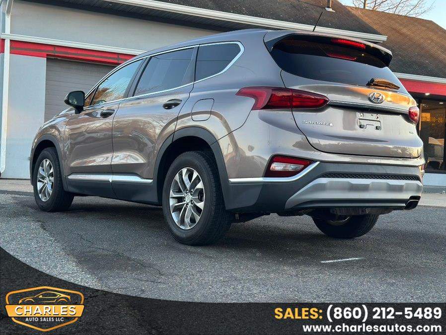 2019 Hyundai Santa Fe SE - Photo 6