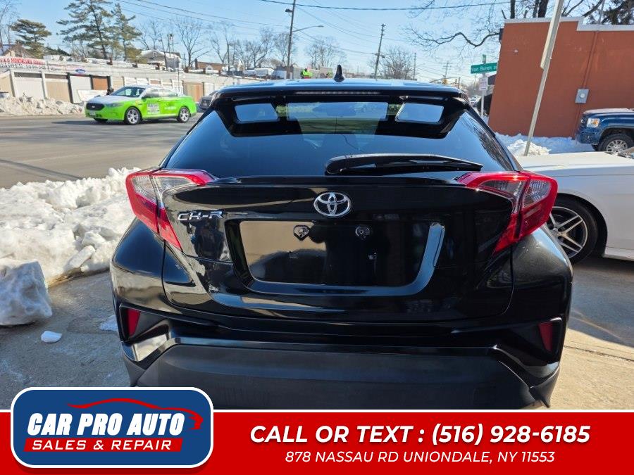 2020 Toyota C-HR XLE - Photo 6