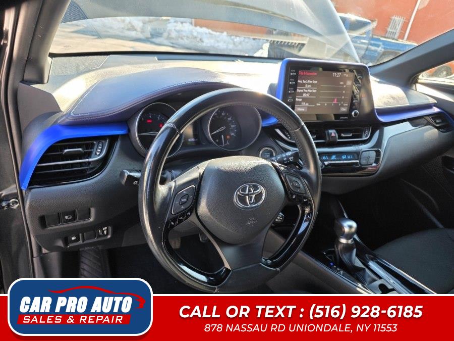 2020 Toyota C-HR XLE - Photo 19