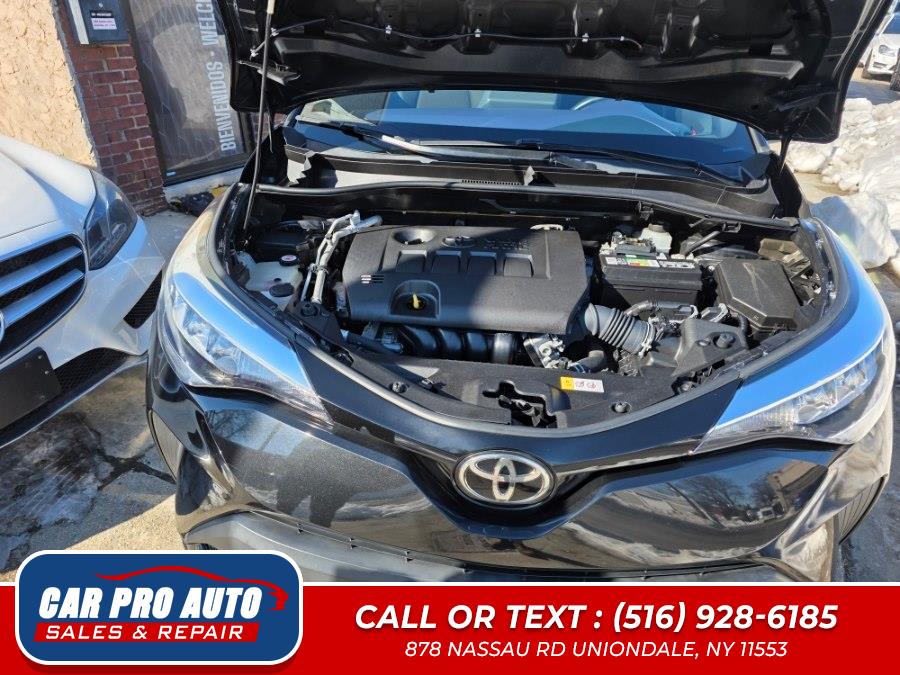 2020 Toyota C-HR XLE - Photo 17