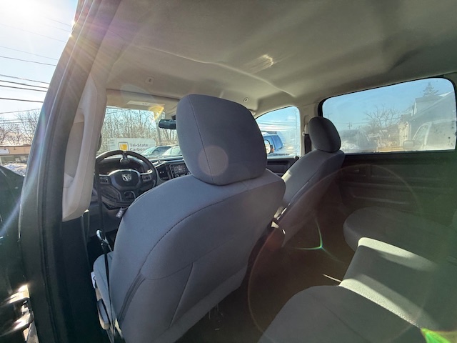 2017 RAM Ram 2500 Pickup Tradesman - Photo 24