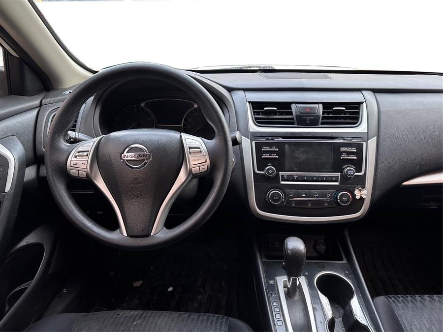 2017 Nissan Altima S - Photo 11