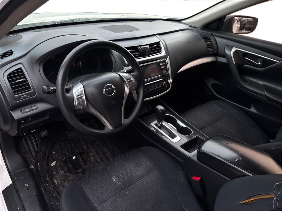 2017 Nissan Altima S - Photo 13