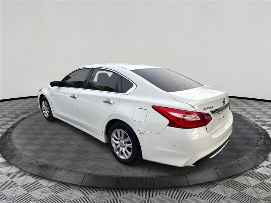 2017 Nissan Altima S - Photo 6