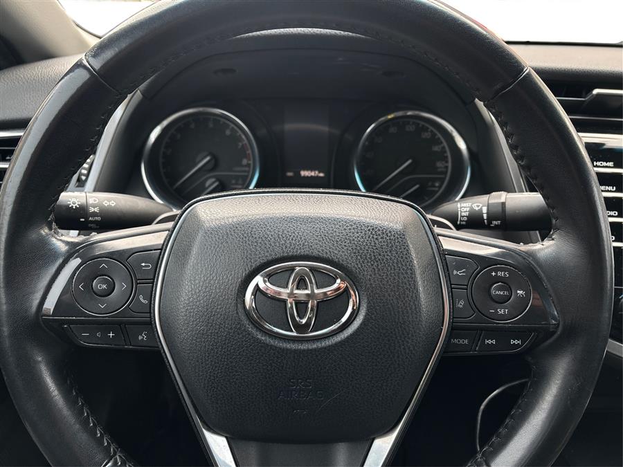 2018 Toyota Camry SE - Photo 12