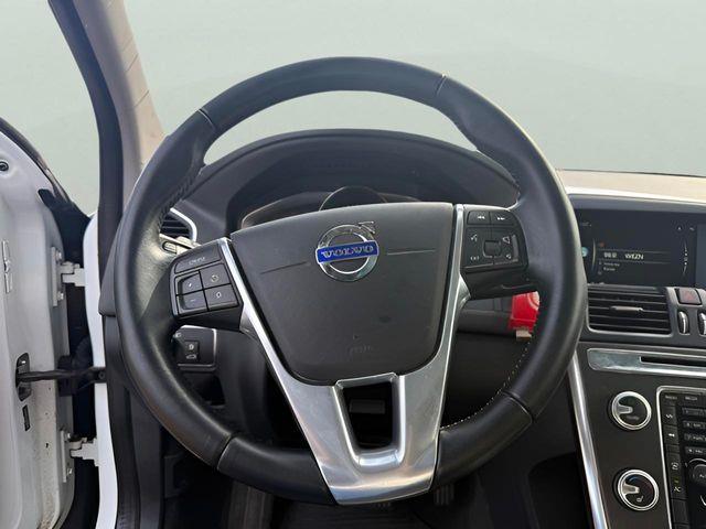 2016 Volvo XC60 T6 - Photo 11