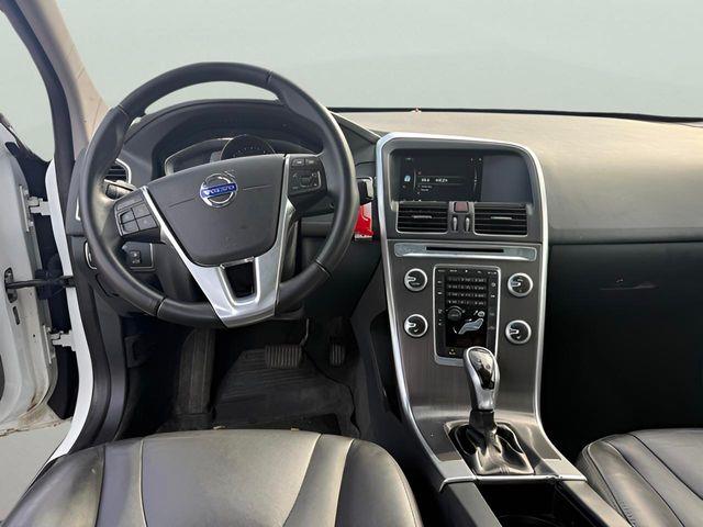 2016 Volvo XC60 T6 - Photo 17