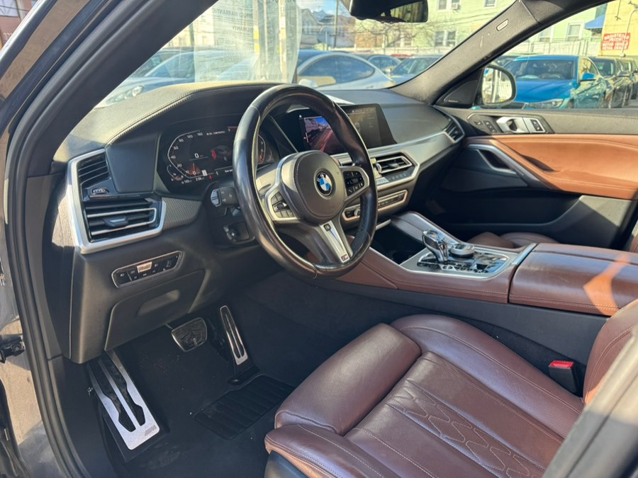 2021 BMW X6 M50i - Photo 9