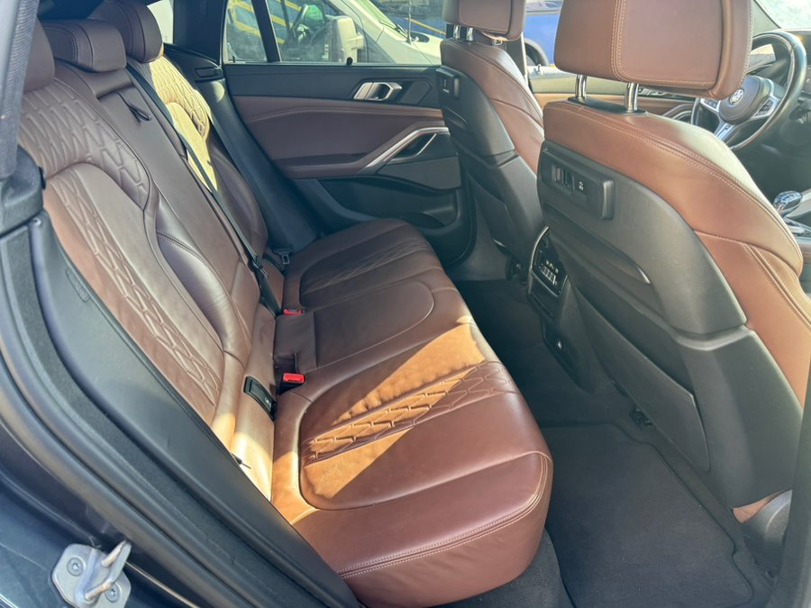 2021 BMW X6 M50i - Photo 14