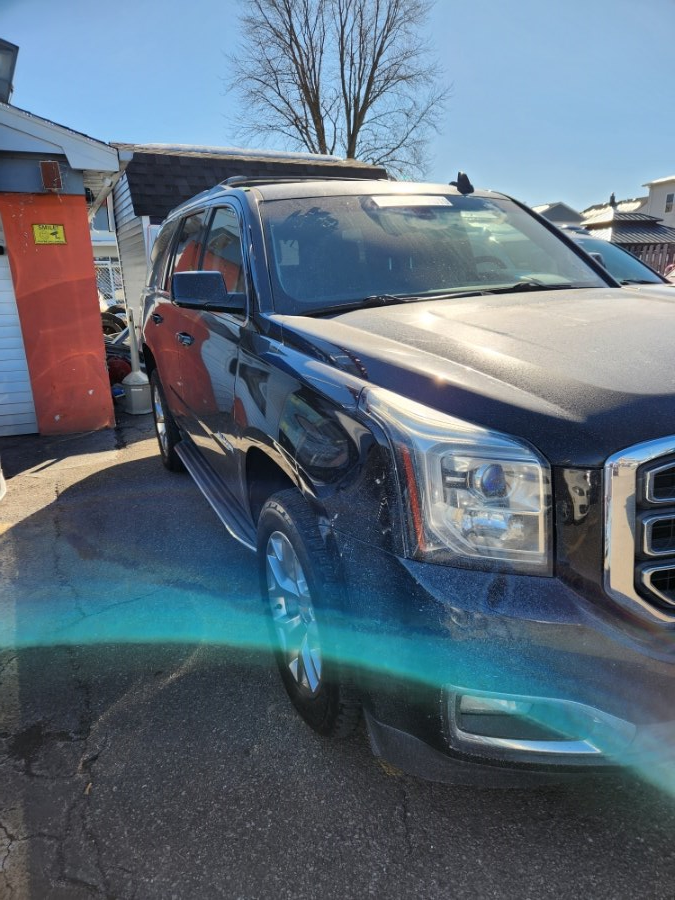 2017 GMC Yukon SLE - Photo 2