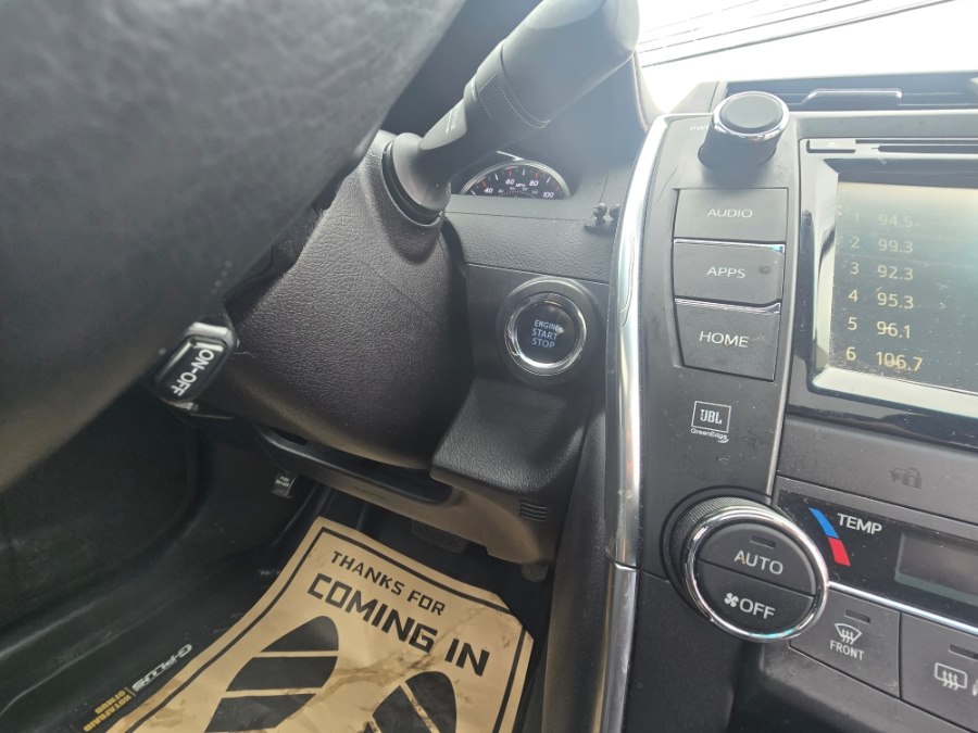 2017 Toyota Camry XSE - Photo 21