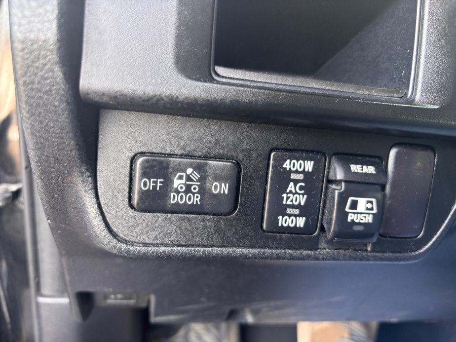 2017 Toyota Tacoma Limited - Photo 24