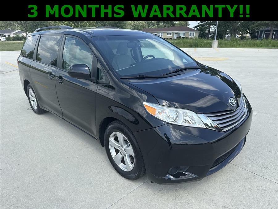 Midnight Black Metallic 2017 Toyota Sienna LE 7-Passenger Auto Access Seat FWD Minivan Front-Wheel Drive Automatic