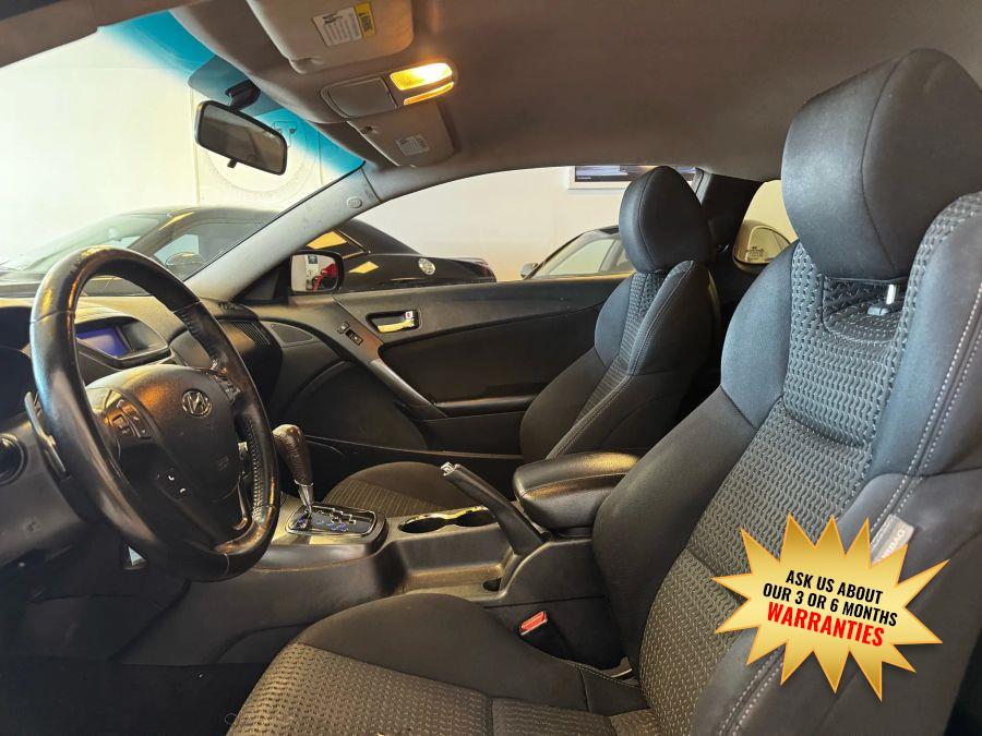 2011 Hyundai Genesis Coupe Base - Photo 18