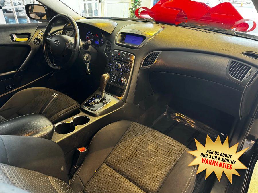 2011 Hyundai Genesis Coupe Base - Photo 24