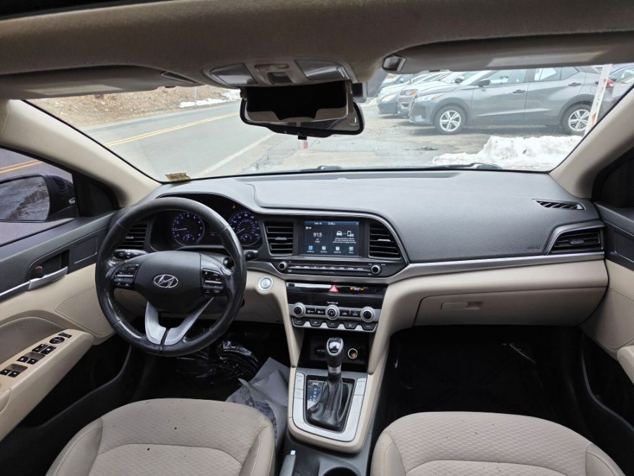 2020 Hyundai Elantra Value Edition - Photo 11
