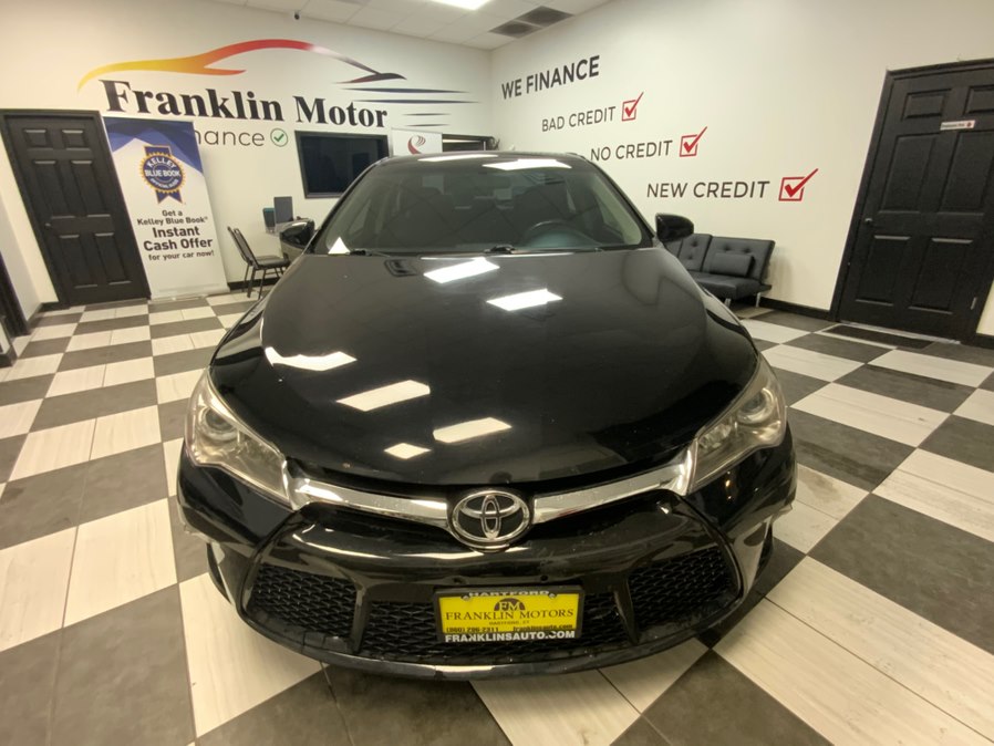 2017 Toyota Camry SE - Photo 1