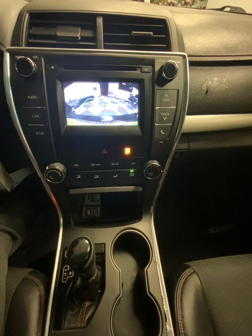 2017 Toyota Camry SE - Photo 13