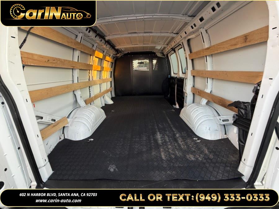 2024 GMC Savana Cargo Work Van - Photo 21