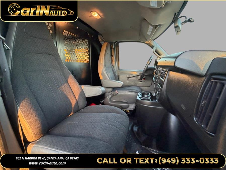 2024 GMC Savana Cargo Work Van - Photo 12