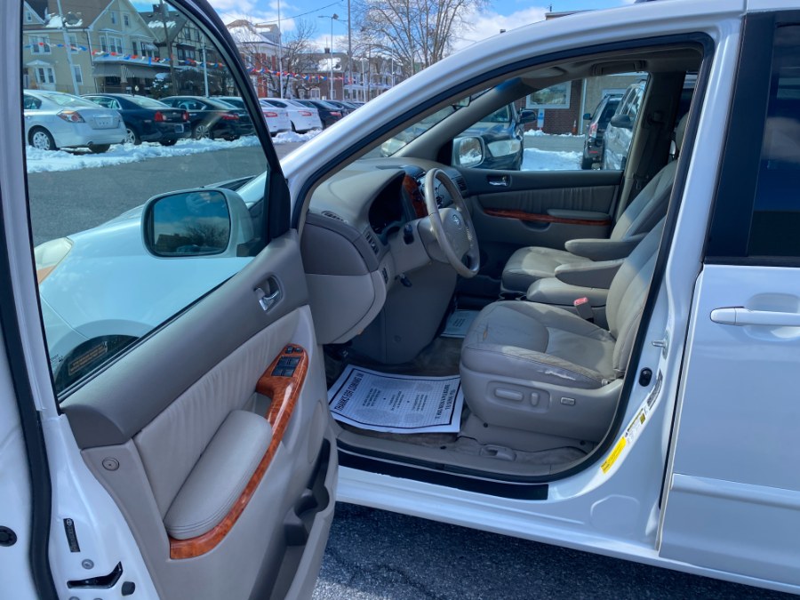 2007 Toyota Sienna XLE - Photo 8
