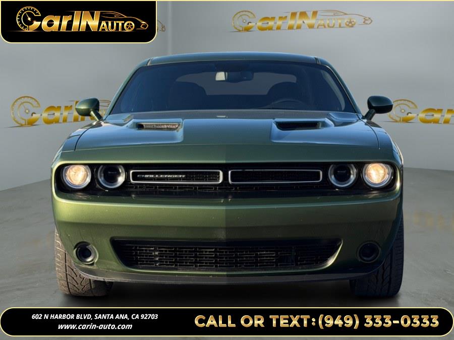 2020 Dodge Challenger SXT Auto's photo