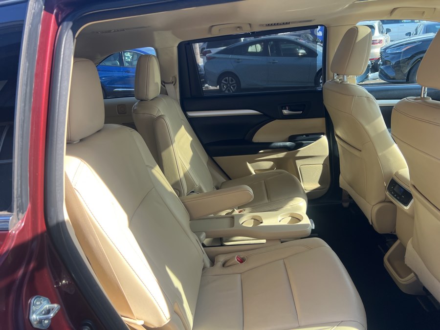 2015 Toyota Highlander XLE - Photo 24