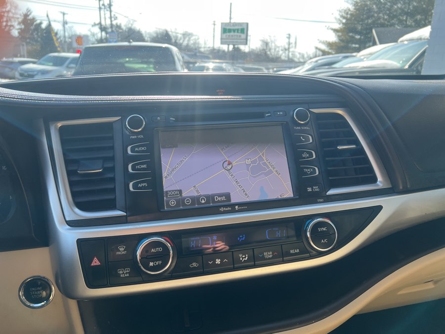 2015 Toyota Highlander XLE - Photo 12