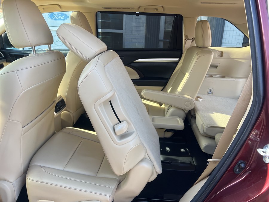 2015 Toyota Highlander XLE - Photo 20